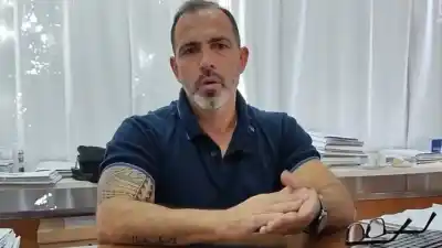 Simuló el robo de sus neumáticos para cobrar el seguro: destituyeron al fiscal y hay una lista que crece