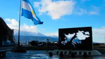Chile abrió una ruta marítima a Malvinas y ya hay alerta por un conflicto con Argentina
