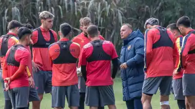 El técnico rosarino que salvó a Colegiales y ahora sueña con la Primera: su contrato sorprende