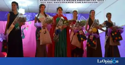 Reina de los estudiantes: la crítica de una jueza al concurso de belleza