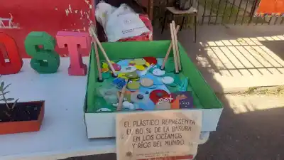 Vecinos de las 560 Viviendas ya tienen un punto para reciclar: qué pueden llevar