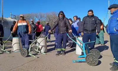 Trabajadores del Corralón Municipal cortaron el ingreso de maquinarias y exigen respuestas