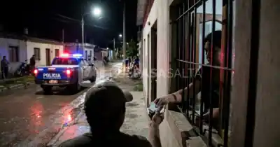 Vendía drogas por la ventana de su casa en Salta: el insólito escondite que delató el negocio