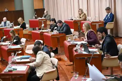 Freno a la reforma judicial y un salvavidas para el campo: la sesión que encendió la Legislatura