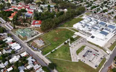 Firmó el decreto que cambia para siempre la salud pública en La Pampa