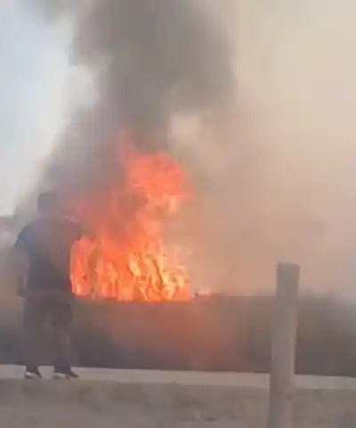 Alerta en Angaco: el fuego avanzó hasta las puertas del futuro hospital