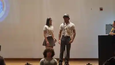 La emoción de los estudiantes marcó la presentación de los soberanos de la Estudiantina posadeña