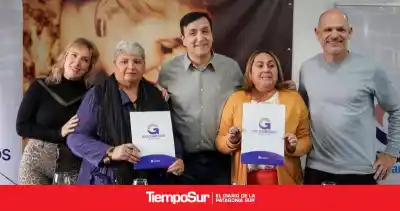 Firma clave para que los barrios tengan oficios gratis: el rol de la sede del SACRA