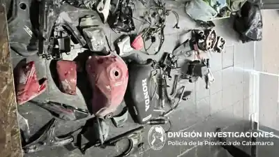 Secuestraron motopartes en allanamientos: el detalle que encontraron en un baldío