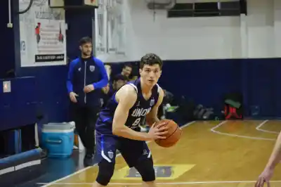 Un duelo por la permanencia y un clásico que promete: lo mejor del básquet rosarino este viernes