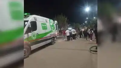 Una pelea entre hermanos terminó con uno apuñalado en plena avenida