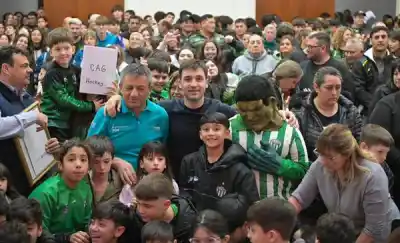 El plan que pone al deporte en el centro: Torres anunció obras para 11 clubes de Rawson