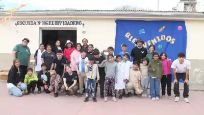 El viaje solidario de estudiantes de la UNCA que terminó en una lección de vida