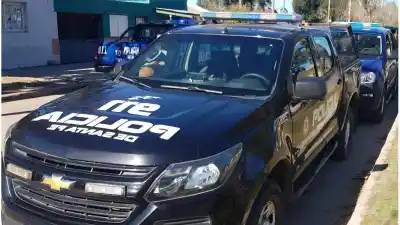 Volvía a su casa en barrio Belgrano y dos motochorros lo amenazaron con un arma