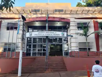 El insólito método de dos policías para cobrarles a los detenidos en Iguazú
