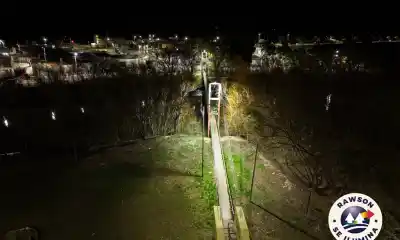 Tras seis años de reclamos, la pasarela del Área 11 por fin tiene luz