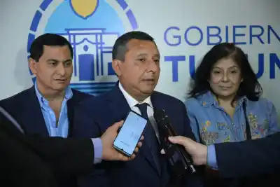 La promesa del ministro a una alumna que conmovió a todos en Casa de Gobierno