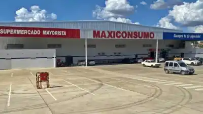 A pocos meses de abrir, Maxiconsumo ya recorta personal en Trelew