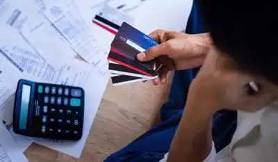 El error al pedir un préstamo que puede convertir tus deudas en una pesadilla