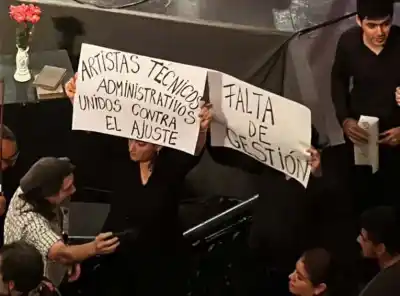 Escándalo en el Teatro San Martín: el reclamo que estalló en pleno acto por la Memoria y dividió al mundo cultural tucumano