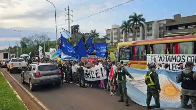 El tractorazo yerbatero que espera a Milei en Iguazú con un reclamo que no para de crecer