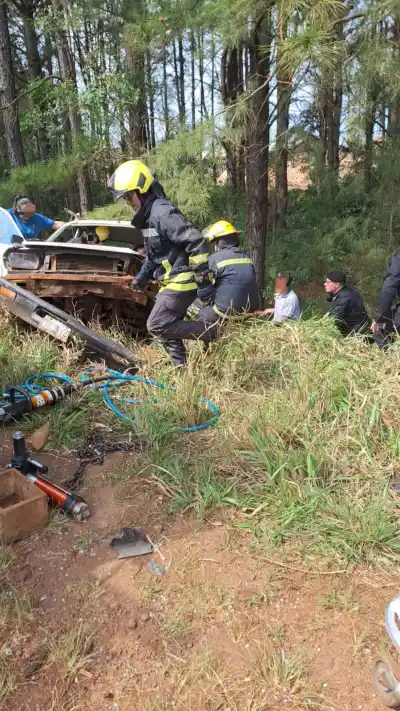 Un choque frontal en la ruta 103 dejó a una familia entera en el hospital