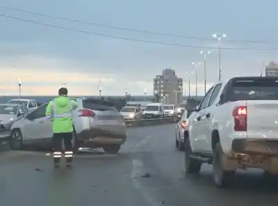El alarmante diagnóstico de Tránsito en Comodoro: 6 de cada 10 conductores van distraídos