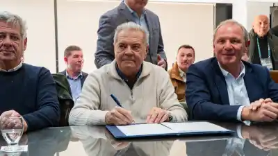 Biotecnología en el aula: la Rural de Río Cuarto apuesta a la formación con el apoyo de la Provincia