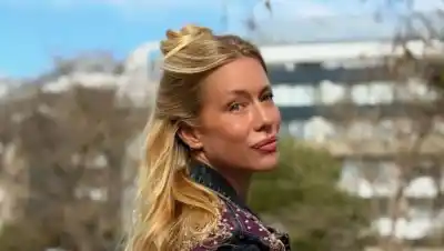 El look de Nicole Neumann que impone los pantalones parachute esta primavera