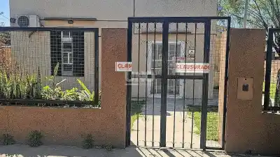 La clausura de un geriátrico en Cabaña Leiva deja un interrogante: ¿qué pasará con los 11 adultos mayores?