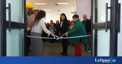 Letras que nos acercan: así arrancó la Feria del Libro en Santa Cruz