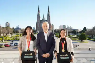 La Plata coronó a sus campeonas: la llave de la ciudad para las Granatto