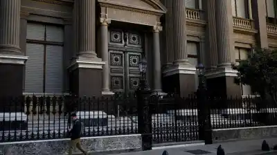 El BCRA reveló cuánto esperan los analistas que suba la inflación y el dólar hasta fin de año