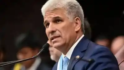 Poggi habla de "cimientos firmes" mientras San Luis pierde 344 empresas y casi 4.000 empleos