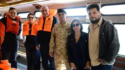 El intendente Jofré se subió a una embarcación que promete revolucionar el río Paraguay