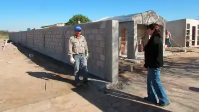 Un cementerio de Santiago del Estero estrena cerramiento y dos portones: el detalle de la obra