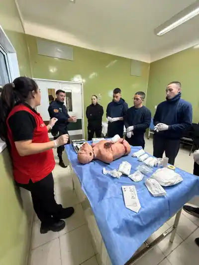 Los futuros policías de La Pampa que se preparan para salvar vidas antes de que llegue la ambulancia