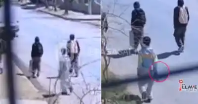 Salieron de clases y un grupo los cruzó: el arma que habría aparecido en plena calle