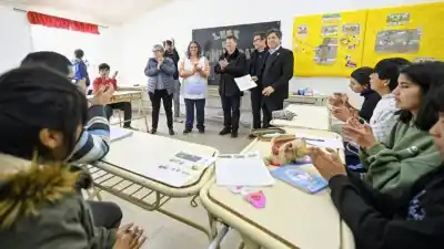 Kicillof inauguró una escuela en Villarino y apuntó contra Milei: "Sin Estado no hay futuro"