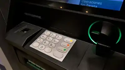 Fin de semana largo: Bancos cierran sus puertas pero mantienen estos servicios clave