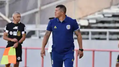 El primer once que se le aparece a Almirón para el Clásico: tres cambios y un nuevo esquema