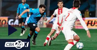 Lo tuvo en el último suspiro, pero el travesaño le dijo que no: el penal que le costó caro a Belgrano