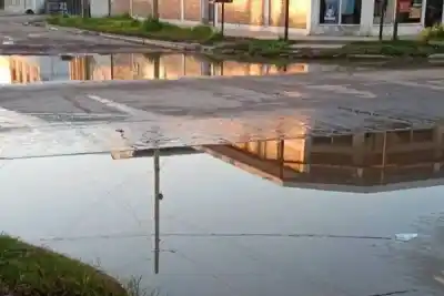 El agua que no se va: la lucha de Añatuya contra las pérdidas que ya cansaron a todos