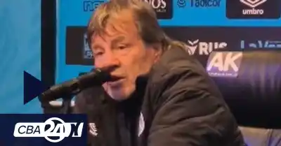 El poste le dijo que no: el penal que le robó el triunfo a Belgrano y la reacción de Zielinski