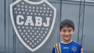 El pibe de 8 años que enamoró a Boca y ahora busca una nueva chance en Ezeiza