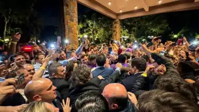 Milei desembarcó en Iguazú con un mensaje para la militancia y una ausencia que generó ruido
