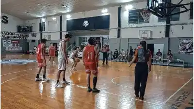 Santa Rosa volvió a ganar y quedó a tiro de la cima en el Oficial A2