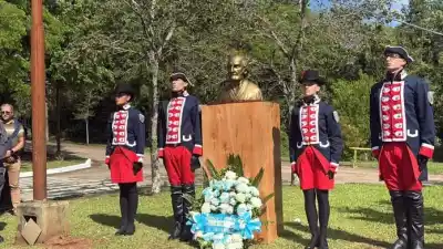 Colocarán un busto de Artigas en la Cruz de Santa Ana: quién estará en el acto