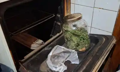 Una gomería en El Hoyo escondía algo mucho más grande que cubiertas