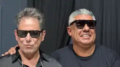 El curioso regalo de Chiqui Tapia a Calamaro que desató la previa del clásico rosarino